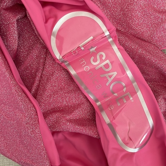 NWT L*SPACE Kyslee One Piece Classic Malibu Barbie Swimsuit - Picture 4 of 10